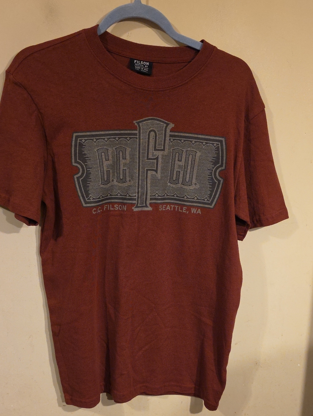 Filson Men's Short-Sleeve Graphic Tee - Rust Brown
